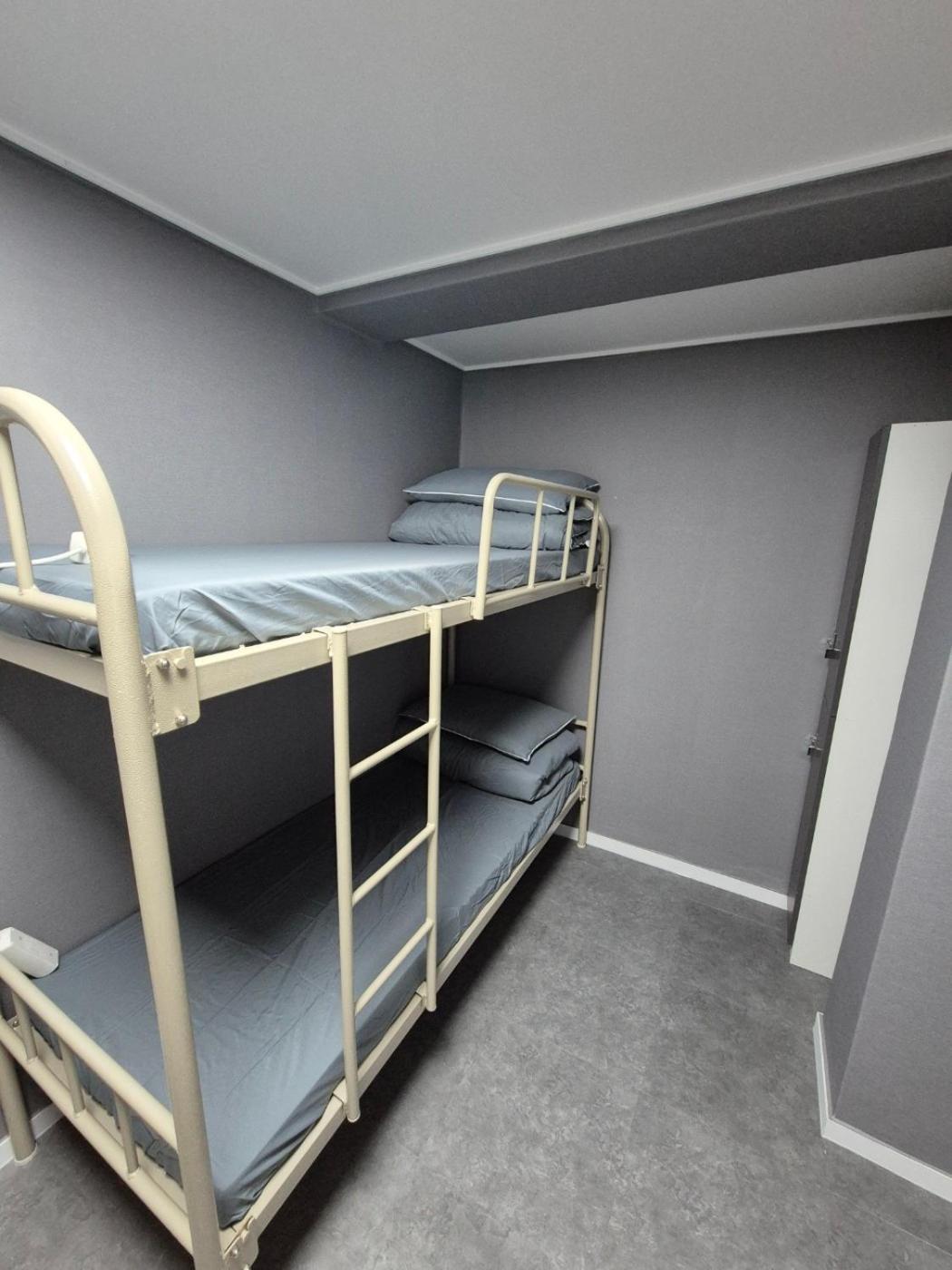 Gangnam Seven Hostel Сеул Екстериор снимка