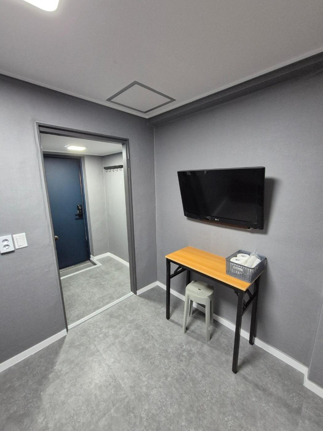 Gangnam Seven Hostel Сеул Екстериор снимка